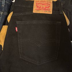 SIZE 36 BRAND NEW BLACK LEVI DENIM