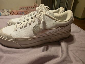 Women's nikes