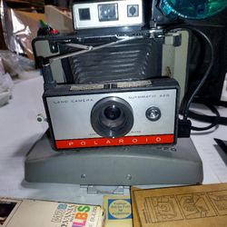 Vintage '68-'70 Polaroid 220 Land Camera With All The Fixings!