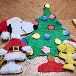 Snoopy & Friends Christmas Tree Yard Decor
