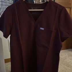 Burgundy Figs Catarina One Pocket Scrub Top
