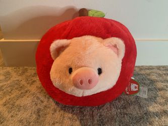 Squishable Lil’ Pig in Apple Plush