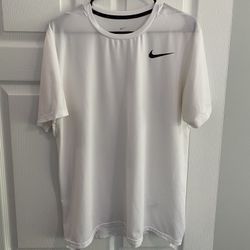 Nike Dri-FIT White T-Shirt (Size L)