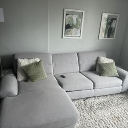 Grey Sectional Couch With Storage/convertible