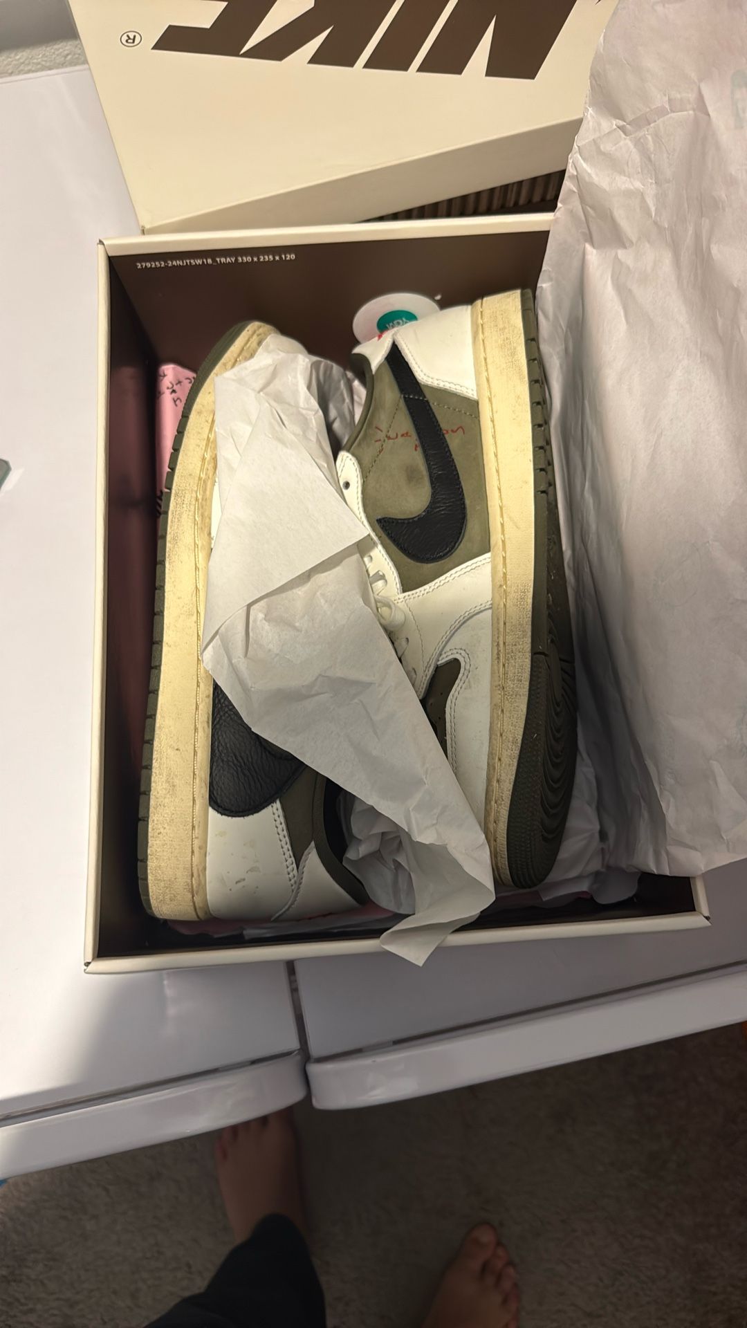 Travis Scott Medium Olive Size 12