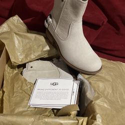 Uggs Boots 7 