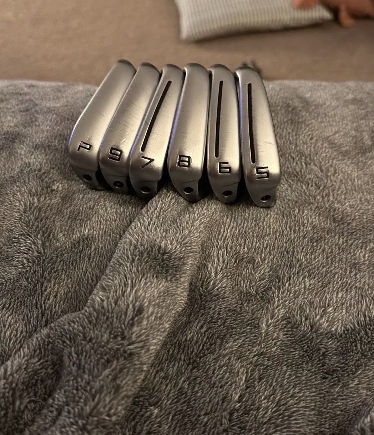 Taylormade•P-790..