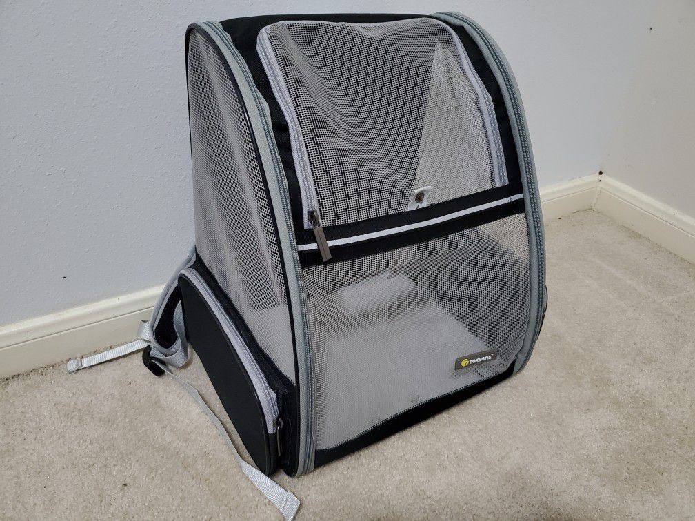 Louis V Dog Carrier for Sale in Houston, TX - OfferUp