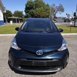 2017 Toyota Prius V