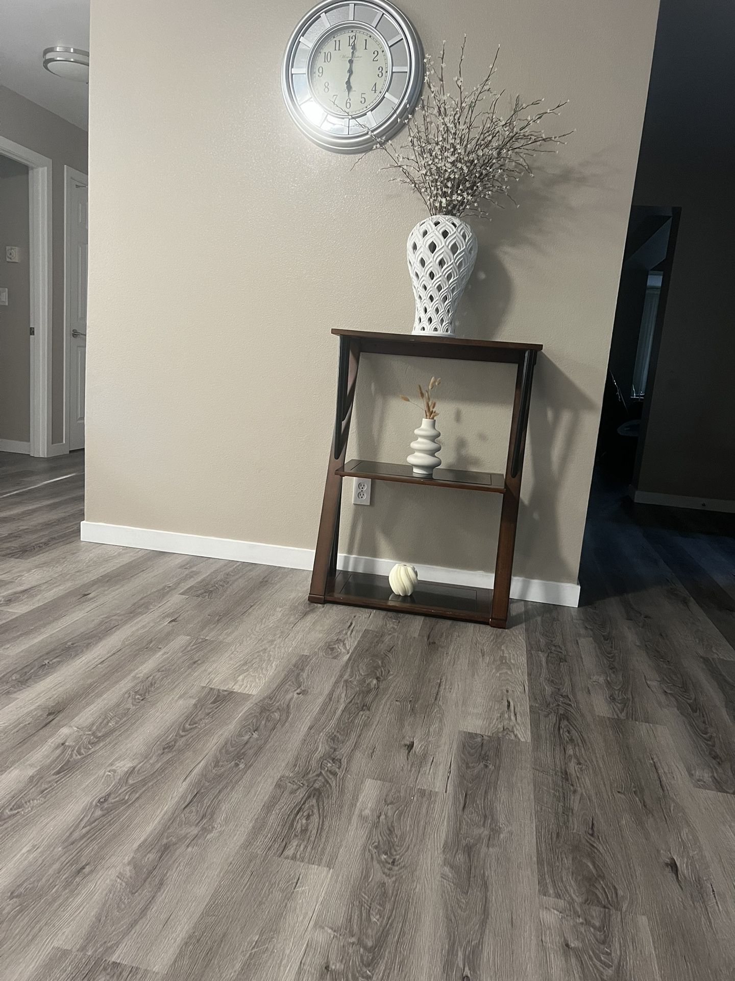 shelf  good condition