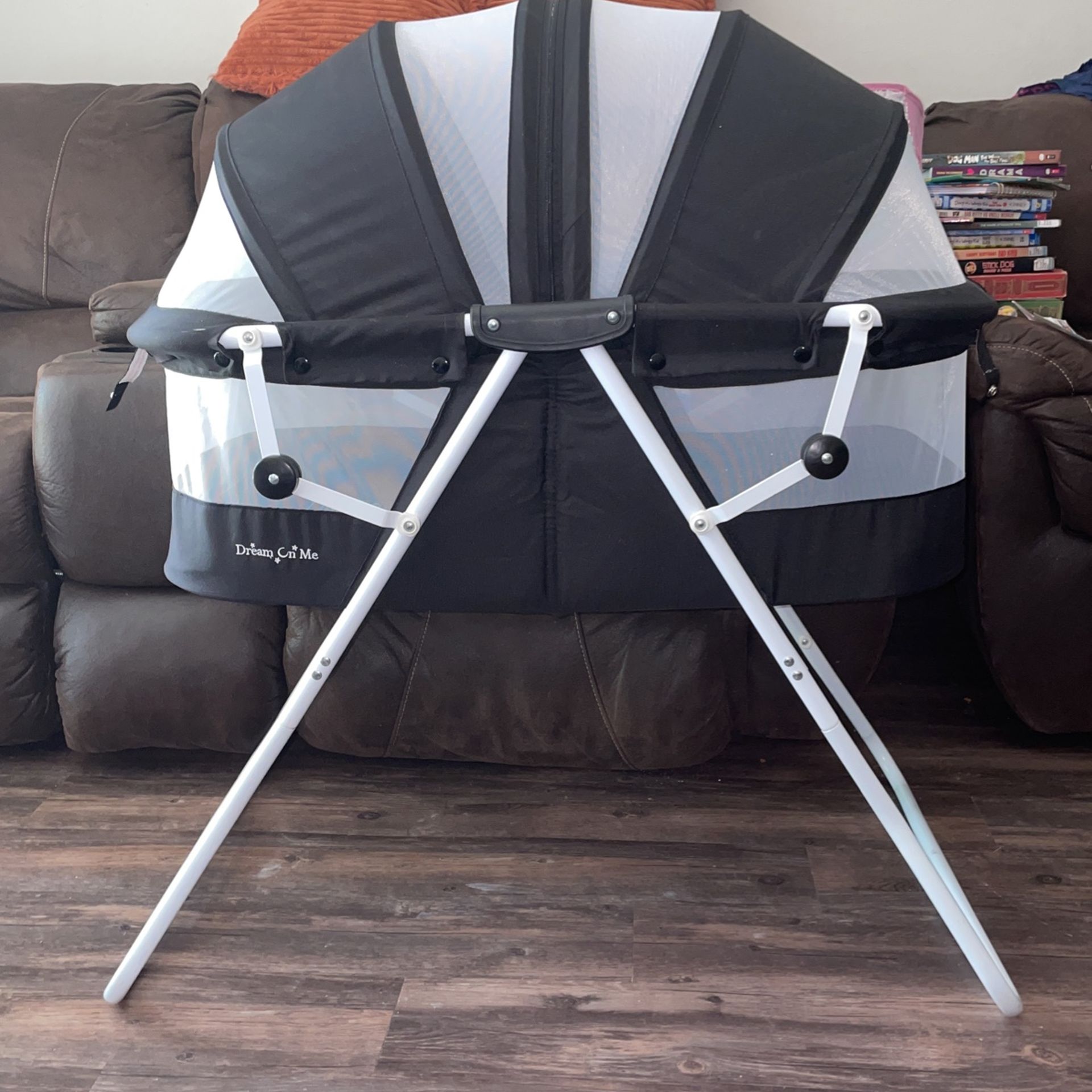 Dream On Me Bassinet