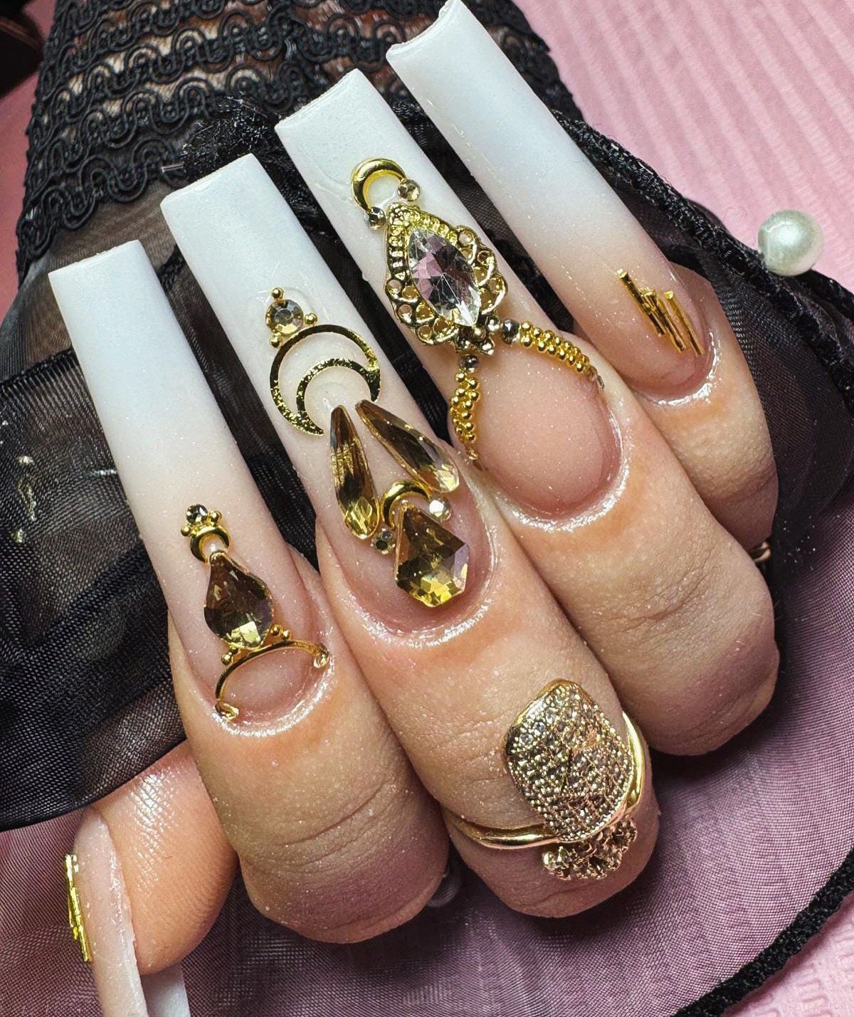 Mary Nails