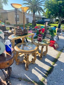 Yard sale and free stuff