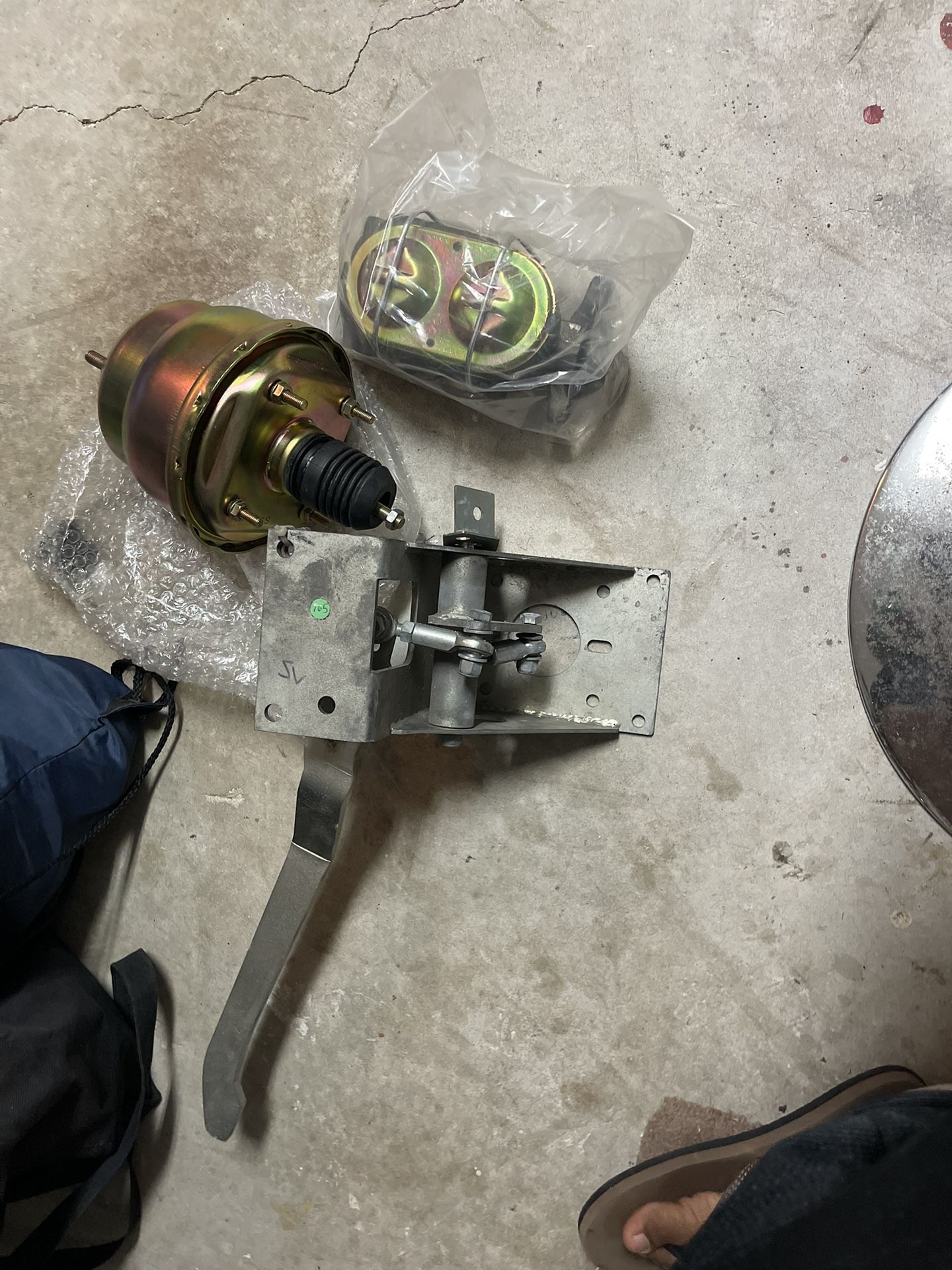 Break Booster Pedals And Master Cylinder