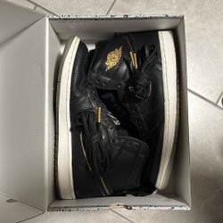 Nike Air Jordan 1 Retro High “City of Flight” – Men’s Size 9