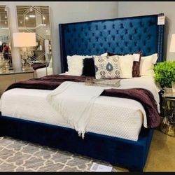 🔹King Size Blue Velvet Upholstered Bed 🔹 Brand New 💯 