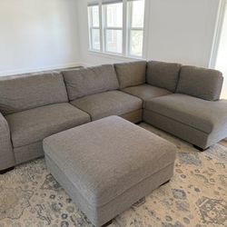 Sectional Couch (Costco Brand)