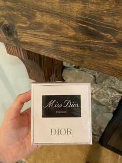 Miss Dior perfume