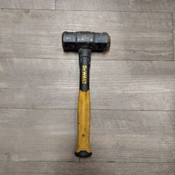 DeWalt 4 Lb Fiberglass Engineering Hammer 