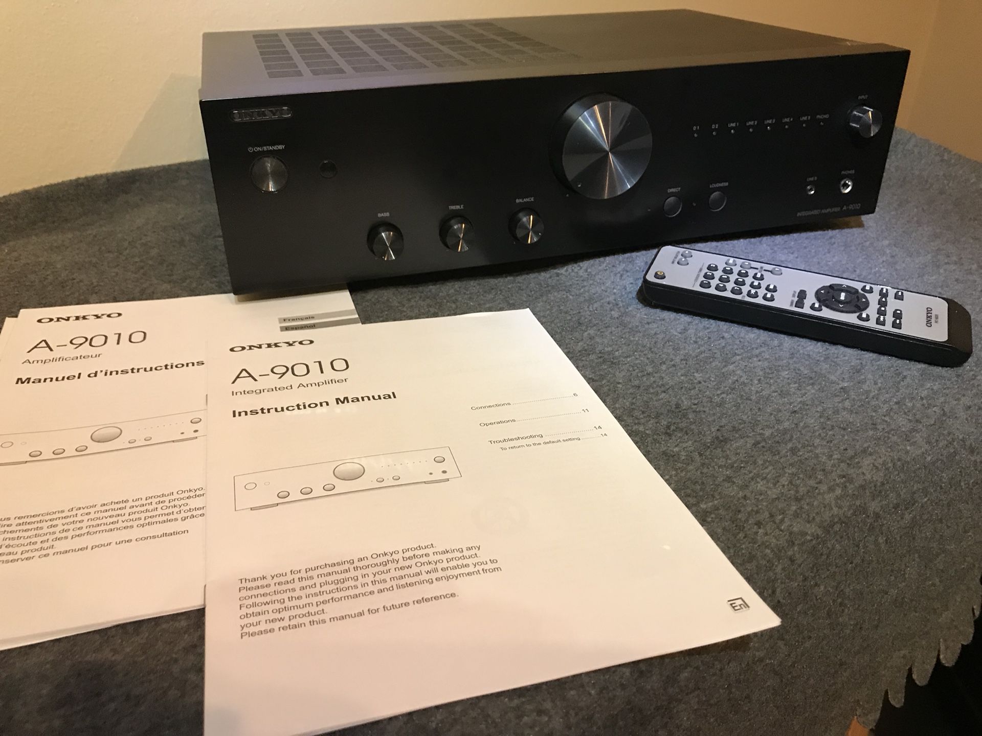 Onkyo - A 9010 - stereo integrated amp