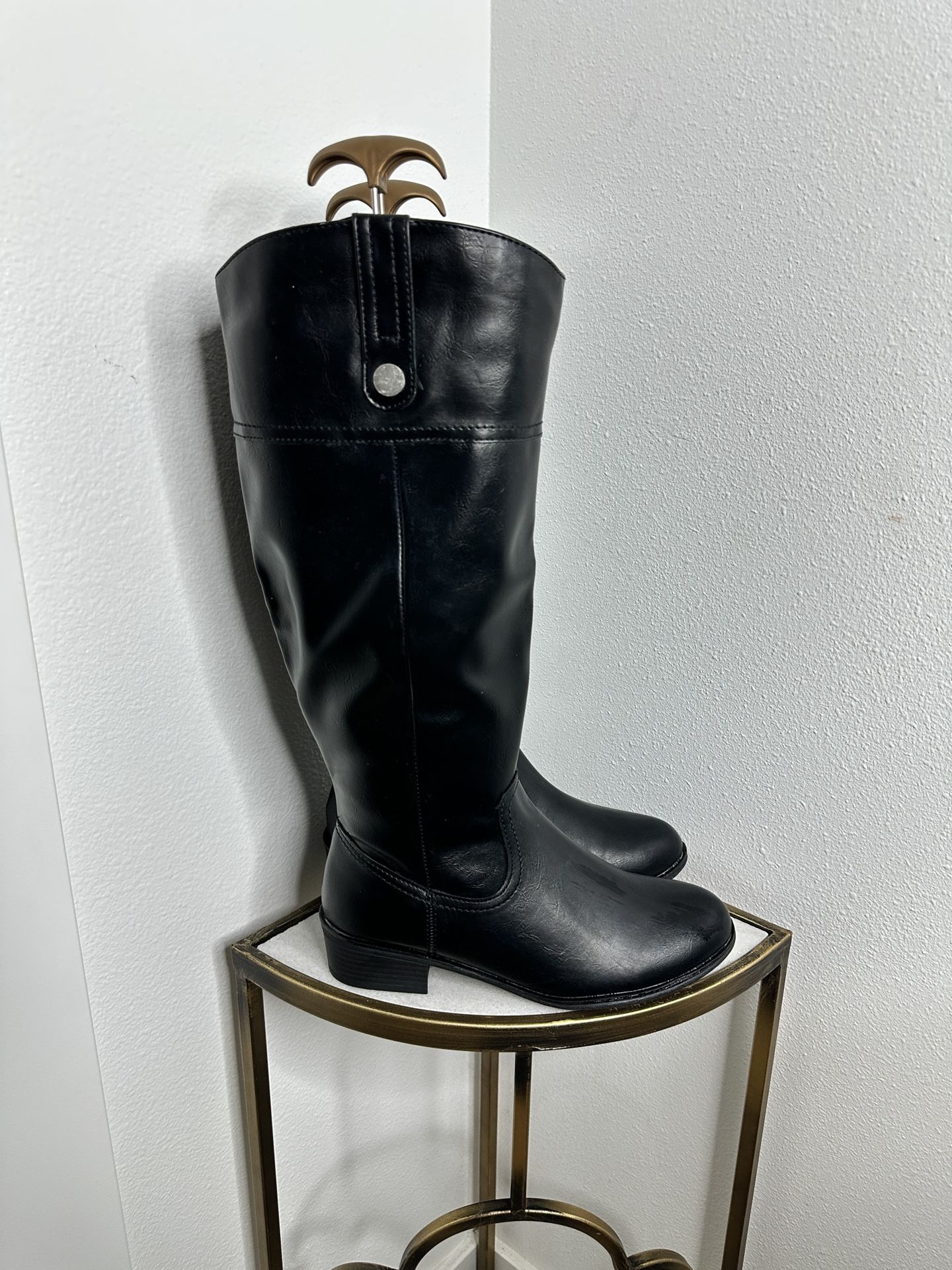Women’s Boots 8.5