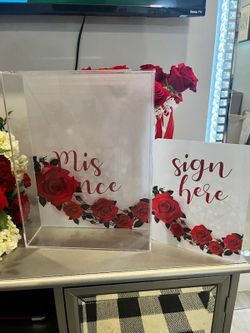 Quinceañera Acrylic Card Box And Sign