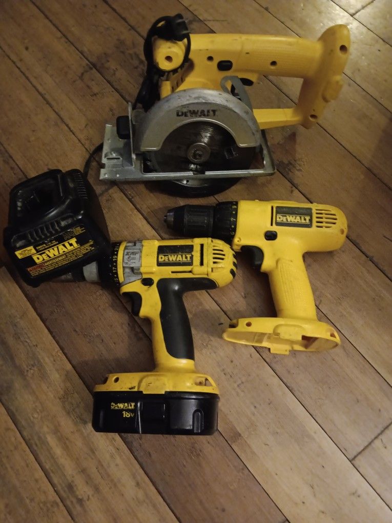 18V XRP HUMMER DRILL SKILLSAW DRILL DRIVER CHARGER AND BATTERY