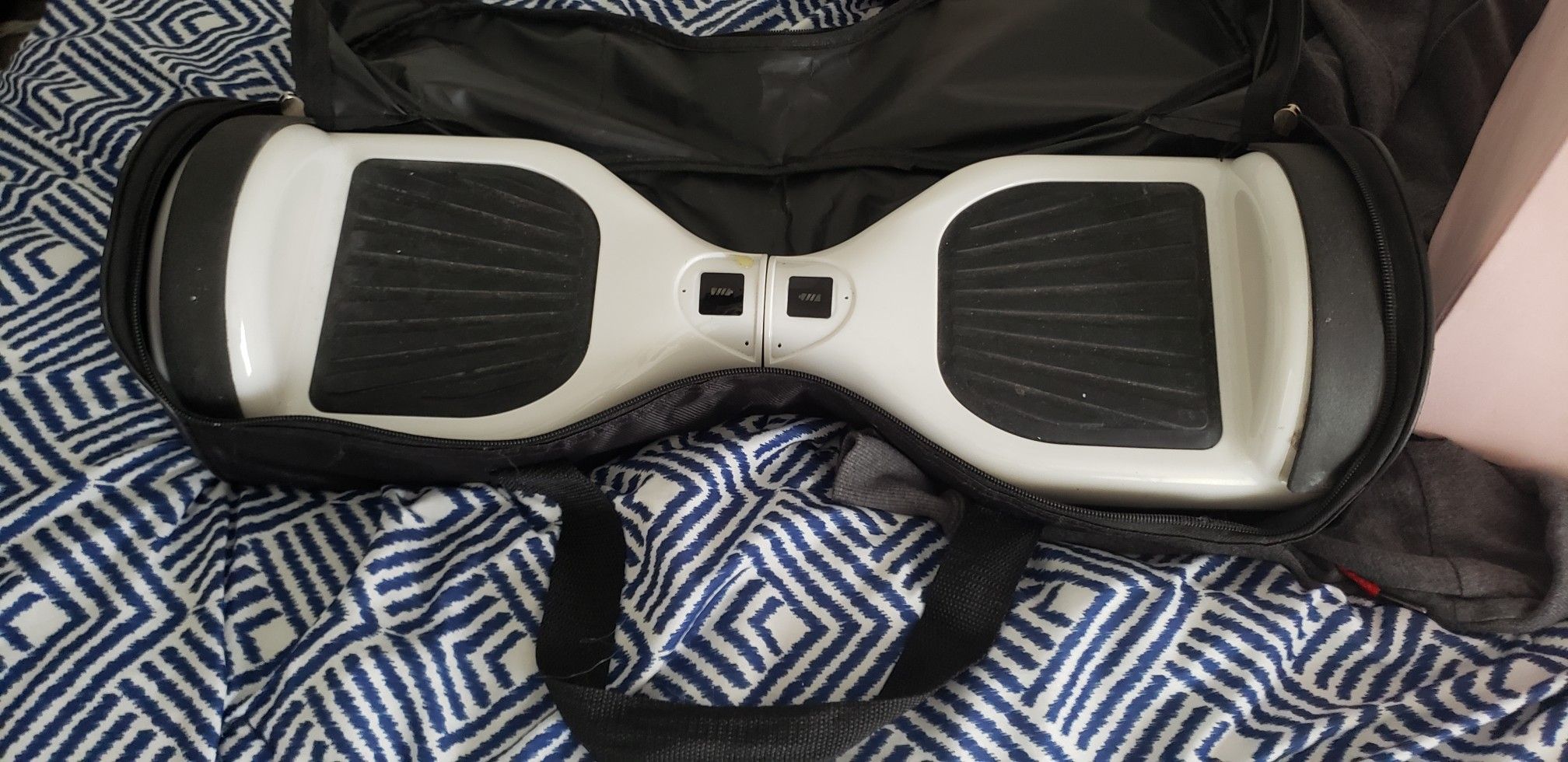 Hoverboard with case and extra covers