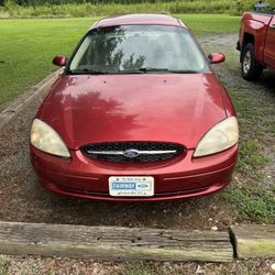 2001 Ford Taurus
