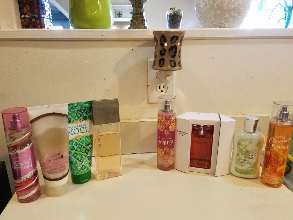 Perfume lot $25 all multiple pics
