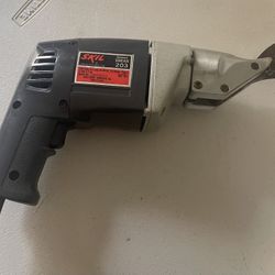 Skil Scissor Shear 203- 120 Volts 3.2 Amps