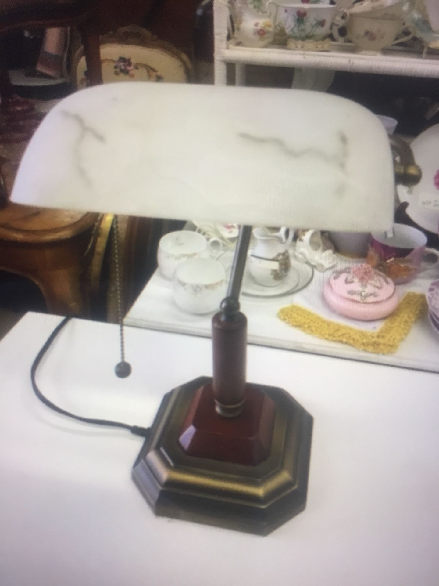 Student desk lamp light