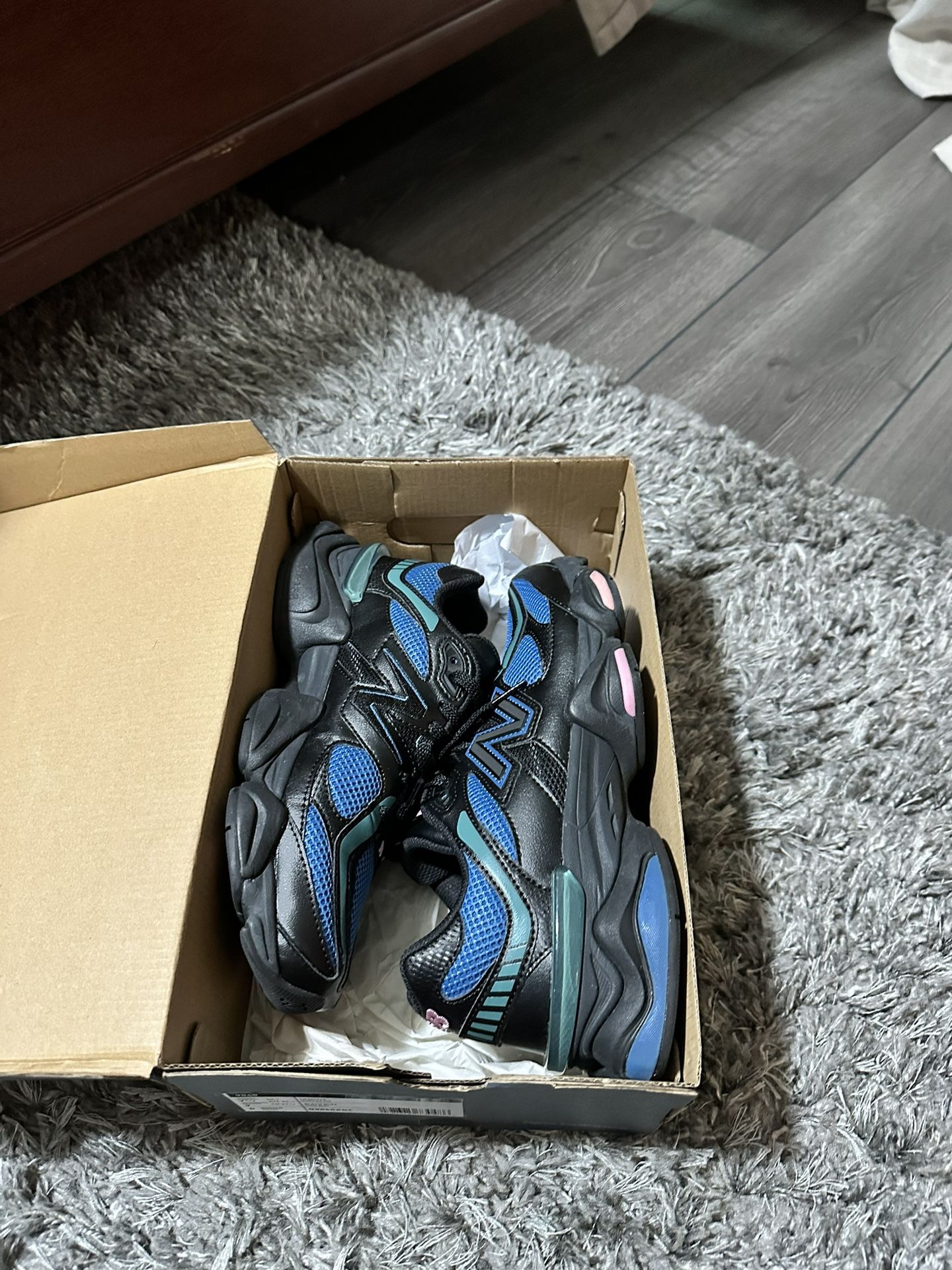 New Balance 9060 'Black Blue Agate' size 7.5 men