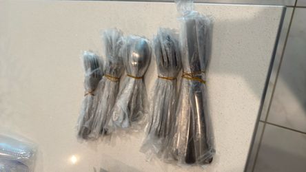 Flatware set