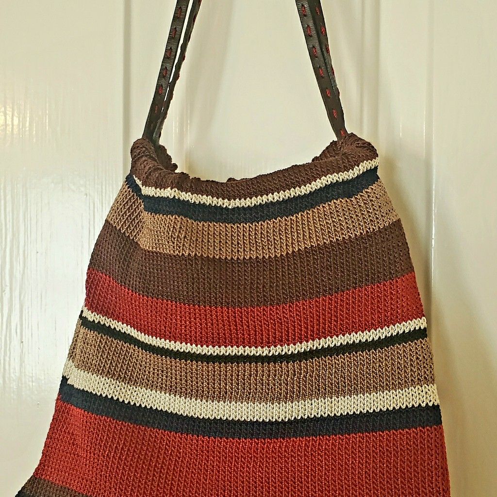 The SAK Multi-coloŕed stripe purse