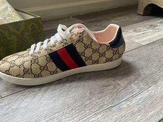 Gucci shoes 
