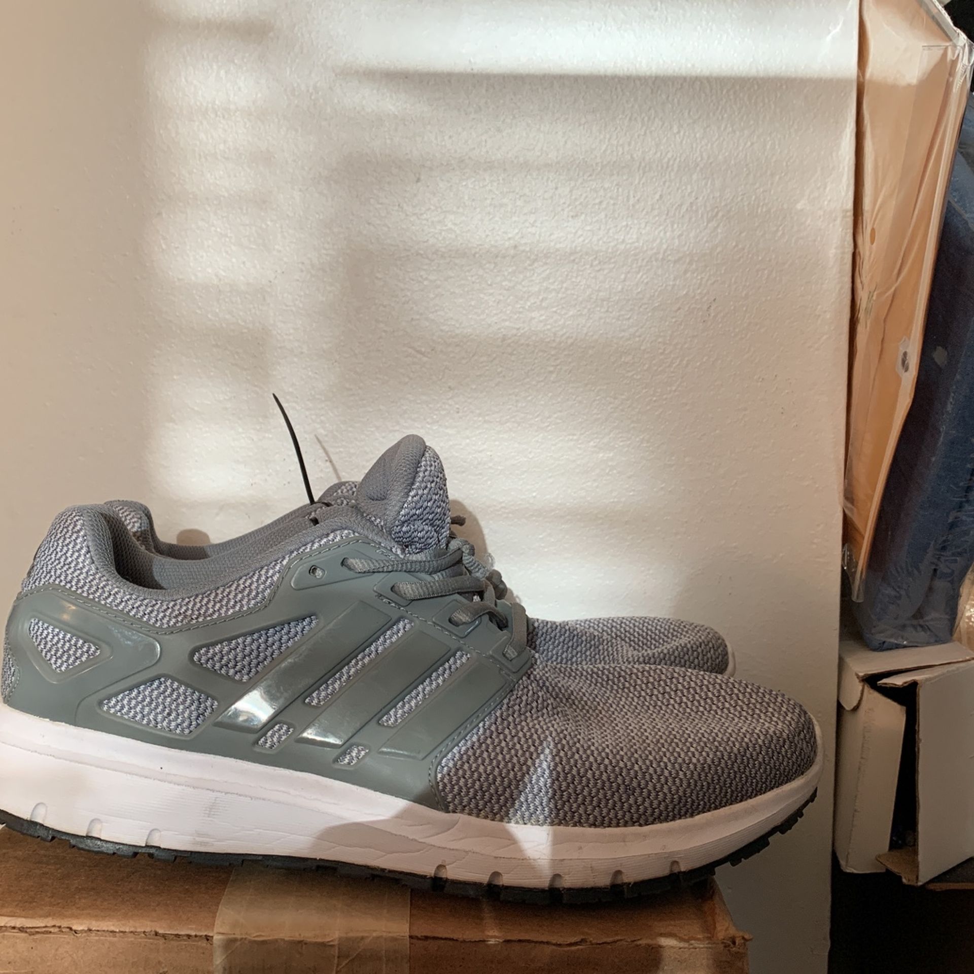 MEN ADIDAS CLOUDFOAM SNEAKERS