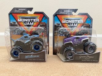 Spin Master Monster Jam Trucks 1:64 Megalodon & Grave Digger Legend Die-Cast NEW