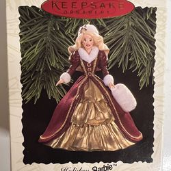1996 Holiday Barbie Collectors Edition Keepsake Ornament