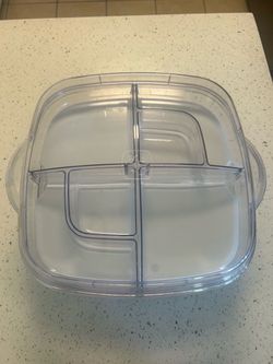 Pampered Chef Large Square Cool & Serve and Veggie tray