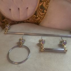 Silver And Gold 3 Piece Bathroom Set