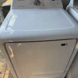 7.2 cu. ft. Gas Dryer with Sensor Dry in White