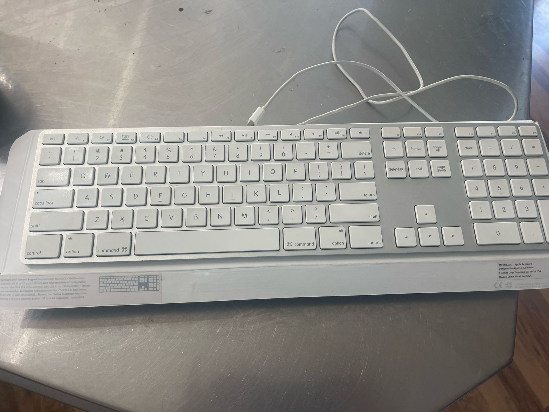 Apple USB Keyboard 