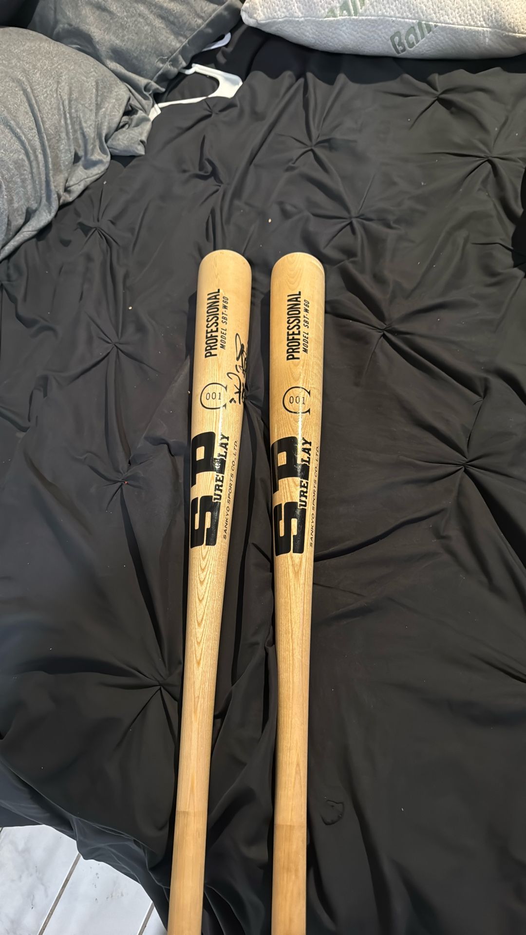 Autograph Professional Baseball Bats