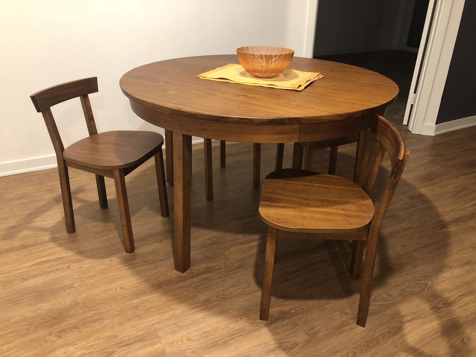 Cb2 5 Piece Claremont Dining Table, Claremont Round Table