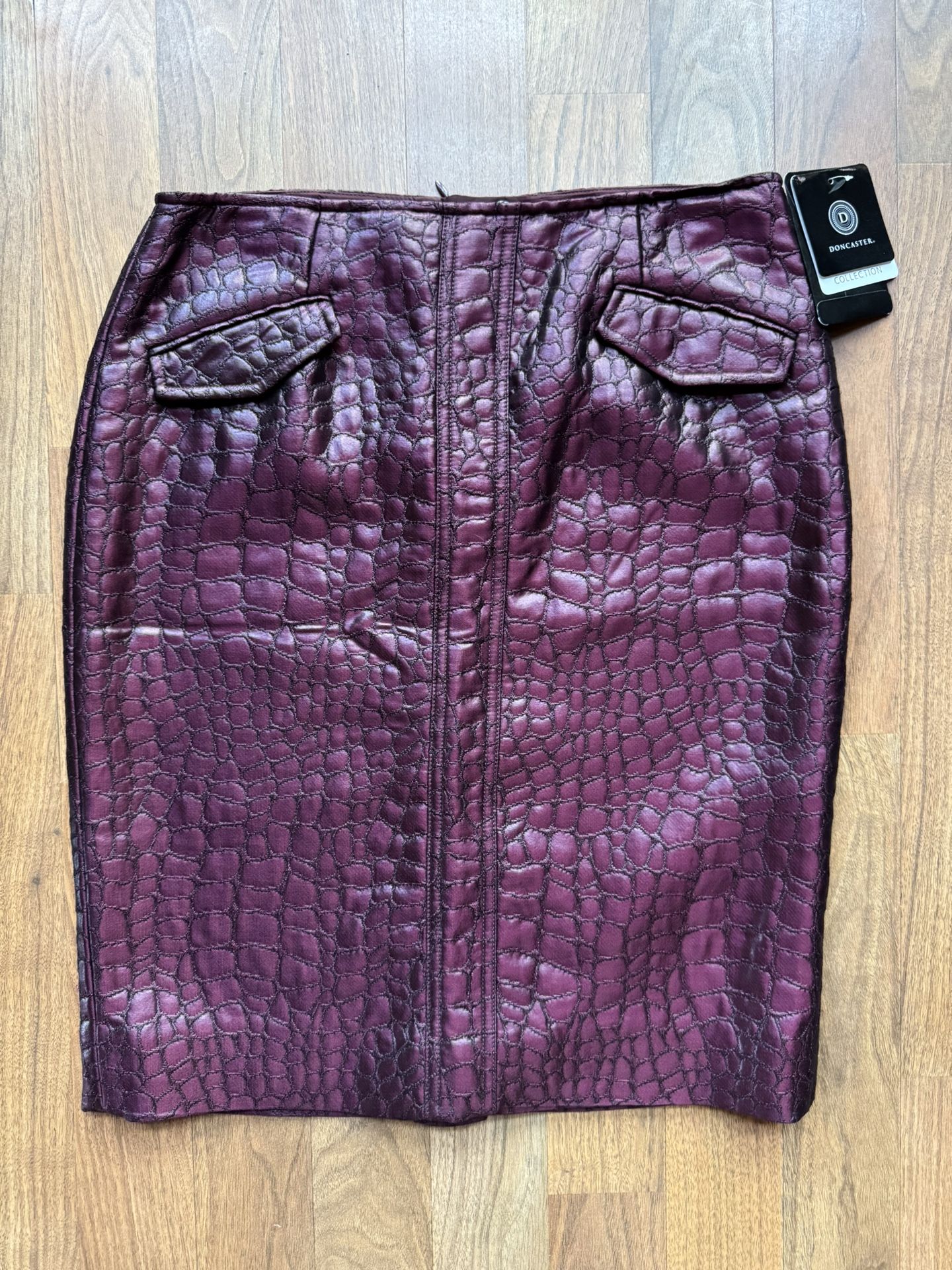 Womens Doncaster Size 2 Burgundy Purple Crocodile Pencil Skirt Lined NWT