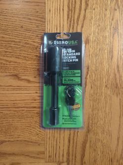 5/8 Locking Hitch Pin, 3" Span