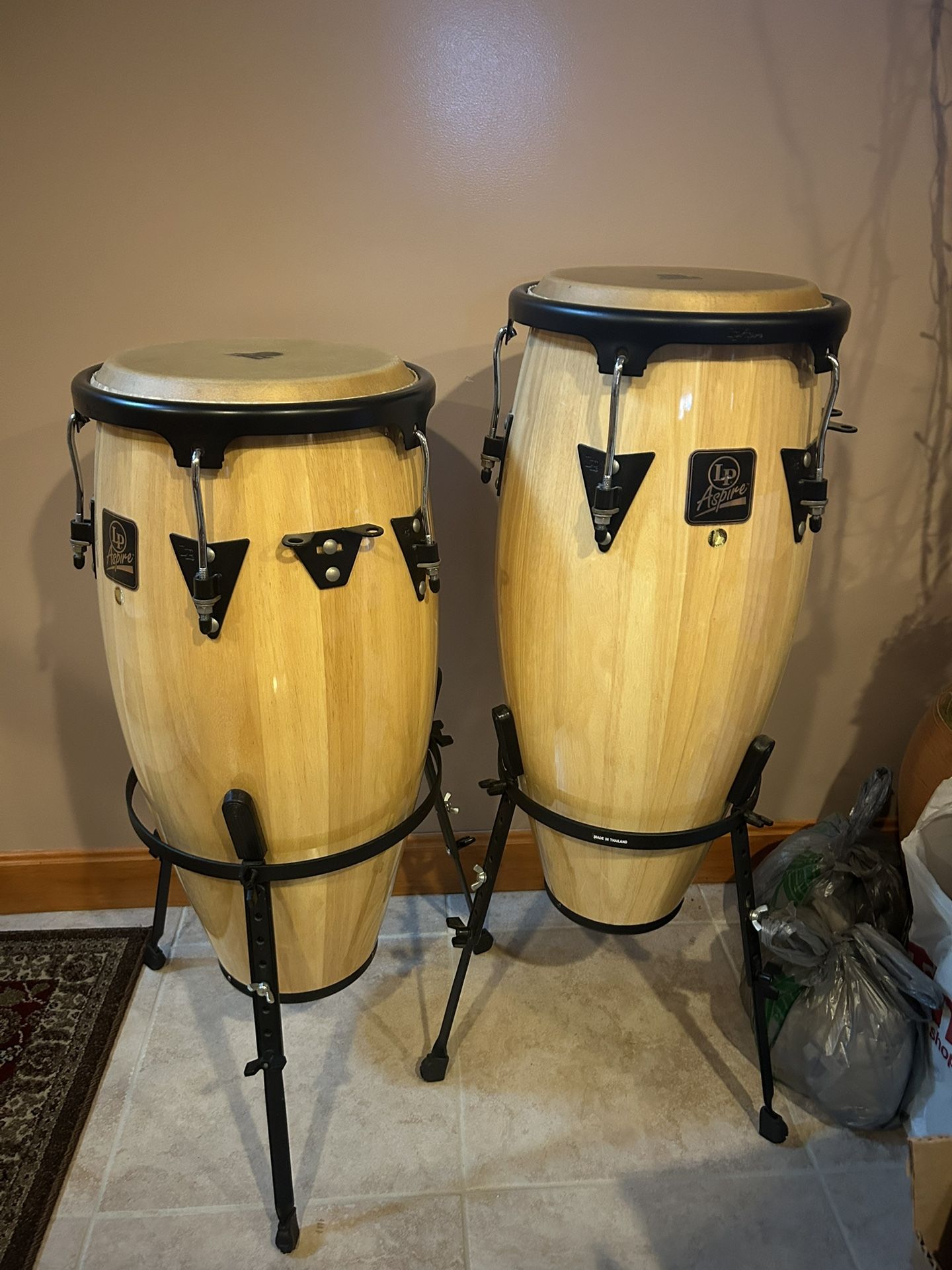 Congas