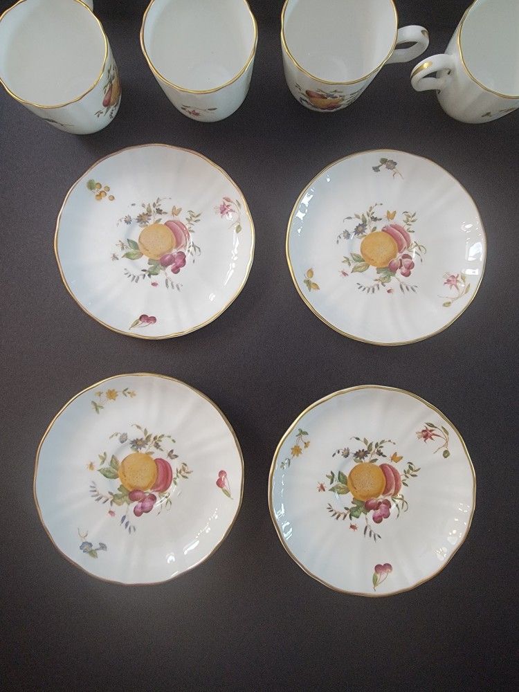 ROYAL WORCESTER ENGLAND