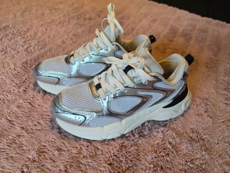 Women's shoes 7.5